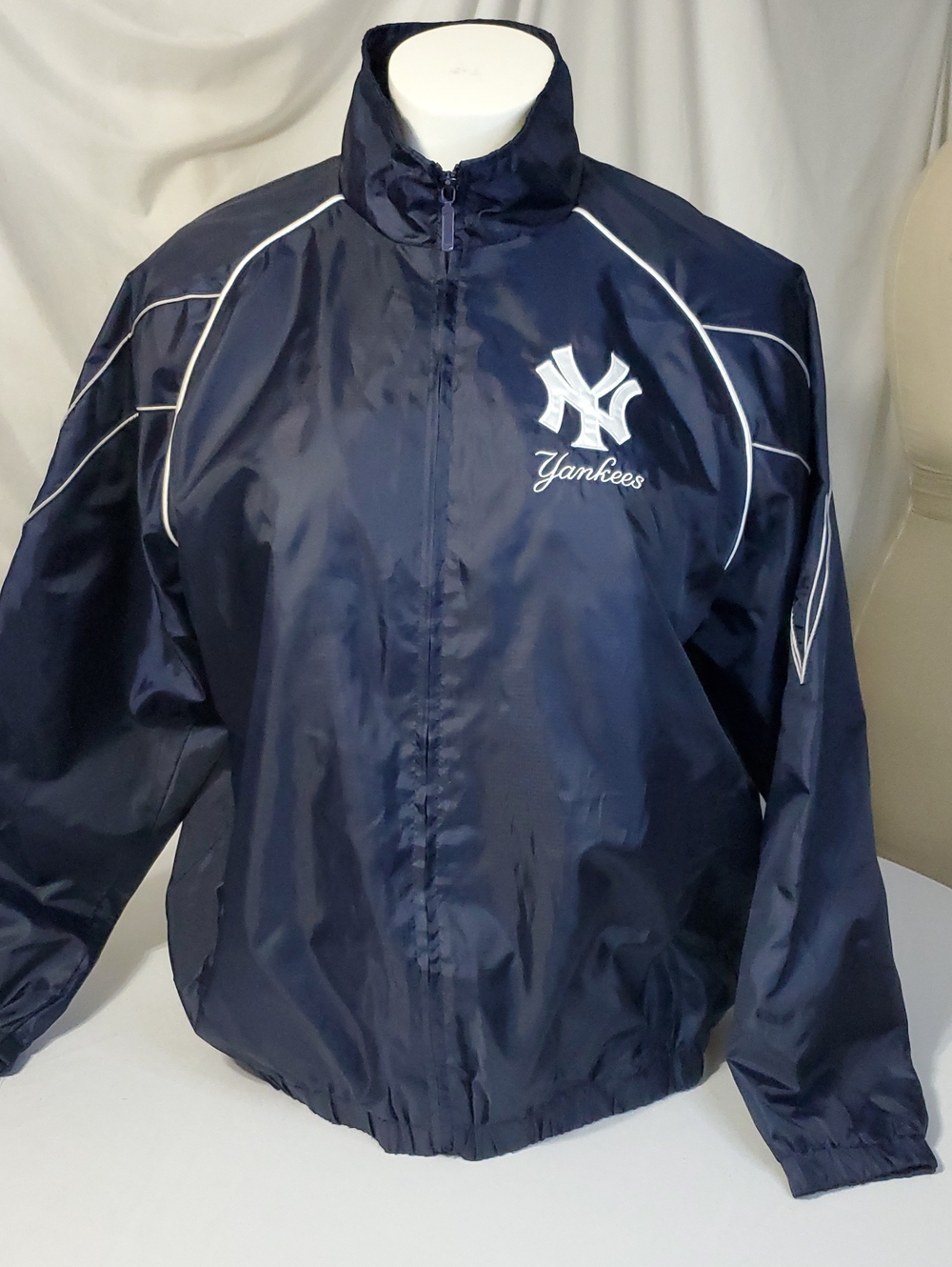 New York Yankees EUC Men's Vintage Navy/White Full Zip Windbreaker Jacket Sz XXL